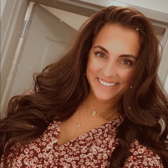 Meet the Posher Other - Meet your Posher, Carissa